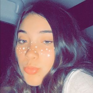 Meet your Posher, Alyssa